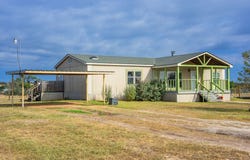 511 E Kroll Rd, Harper, TX 78631
