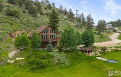 228 Mount Everest Dr, Livermore, CO 80536