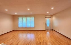 9 Asbury Place, Mason City, IA 50401