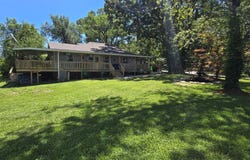 308 E James Street, Mountain View, MO 65548