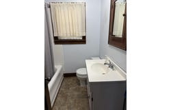 712 E Avenue B, Hutchinson, KS 67501