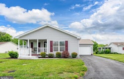 504 WEAVER Drive, DOVER, DE 19901