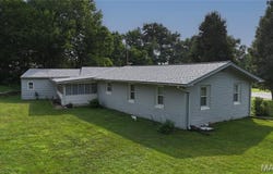 9301 Meadowview Place, Pevely, MO 63070