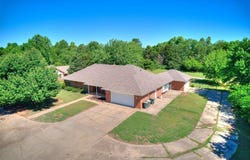 4205 Sooner Circle, Edmond, OK 73034