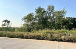 4884 Nature Avenue, Manhattan, KS 66502