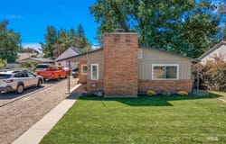 20 E Oregon Ave, Homedale, ID 83628