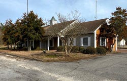 305 N 7th Street, Creswell, NC 27928