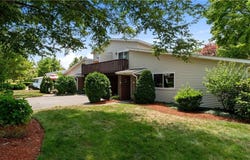 993 Williamsburg Circle, Warwick, RI 02886