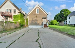 3124 N 29th St, Milwaukee, WI 53216