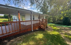 100 Noble Street, OAK HILL, WV 25901