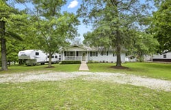 601 Linzee Boulevard, Pierce City, MO 65723