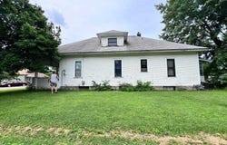 405 E Mckinley Street, New London, IA 52645