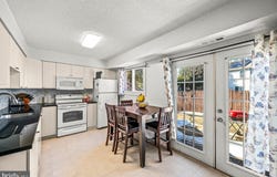 44 CHISWICK DRIVE, LINDENWOLD, NJ 08021