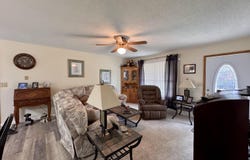 1612 JOYCE Lane, Macomb, IL 61455