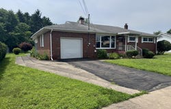 912 SUNSET Drive, Berwick, PA 18603