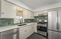 3004 N Waldron St, Hutchinson, KS 67502