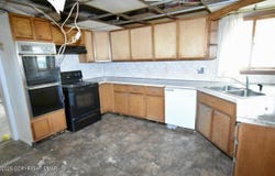 422 W Lloyd Street, Shenandoah, PA 17976