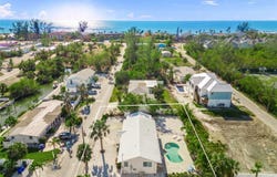 605 JUNGLE QUEEN WAY, LONGBOAT KEY, FL 34228