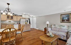 82 Sunset Street, Waterford, CT 06385