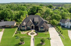 8515 Kingsley Circle, Granbury, TX 76049