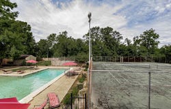 5435 Heatherstone Dr, Baton Rouge, LA 70720