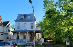 79 Norman St, East Orange City, NJ 07017-3414