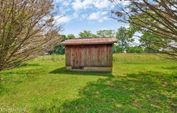 1729 Roslin Rd, Jamestown, TN 38556