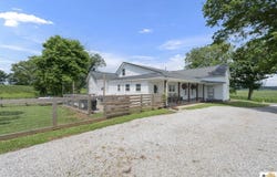 2227 Old Lexington Road, Cave City, KY 42127