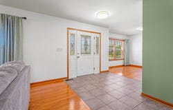 2550 Honelee Court, Valparaiso, IN 46385