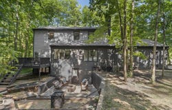 15417 Timber Hollow Trail, Fort Wayne, IN 46845-9750