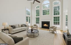 17301 ROUNDMONT PLACE, ROUND HILL, VA 20141