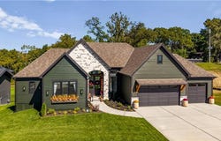 2150 NW Scenic View Drive, Riverside, MO 64150