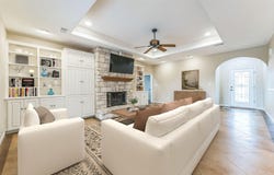 518 Clear Creek LN, Dripping Springs, TX 78620