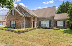 124 E Southwood Lane, Oak Ridge, TN 37830