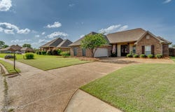158 Lakeway Drive, Gluckstadt, MS 39110