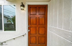 1520 W 107th Street, Los Angeles, CA 90047