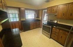 3515 Hillsboro Rd Rd, Louisville, KY 40207