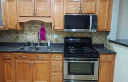 1107 HOLIDAY Lane, Des Plaines, IL 60016