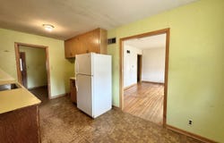 1516 Dixie St, Hutchinson, KS 67501