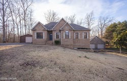 40 Pine Cove, Parsons, TN 38363