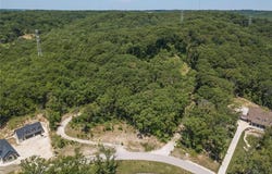 143 Long Oaks Drive, Imperial, MO 63052
