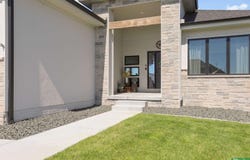 12368 Windsor Drive, Papillion, NE 68046