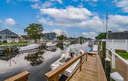 15 West Boulevard, East Rockaway, NY 11518