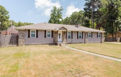1602 Woodland Dr, Bryant, AR 72022