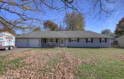 1910 Wynwood Drive, Carthage, MO 64836