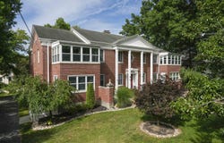 215 Fort Mitchell Avenue, Fort Mitchell, KY 41011