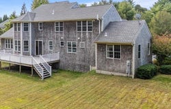 68 Delta Drive, North Kingstown, RI 02874