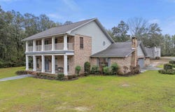 4351 Berryhill Rd, Pace, FL 32571