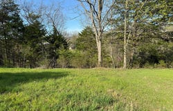 DEER TRAIL, PETERSBURG, WV 26847