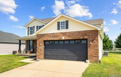 1043 Creekside Drive, Waterloo, IL 62298